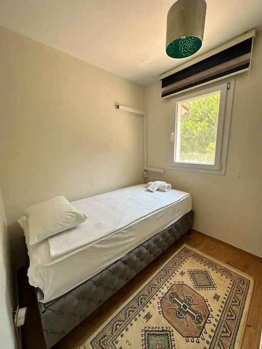Nefis Villas Denize Ve Avm Ye Yakin Yazlik Kusadasi Long Beach