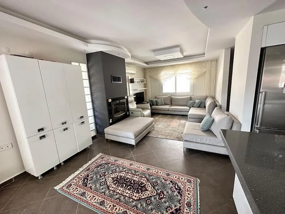 Nefis Villas Denize Ve Avm Ye Yakin Yazlik Kusadasi Long Beach
