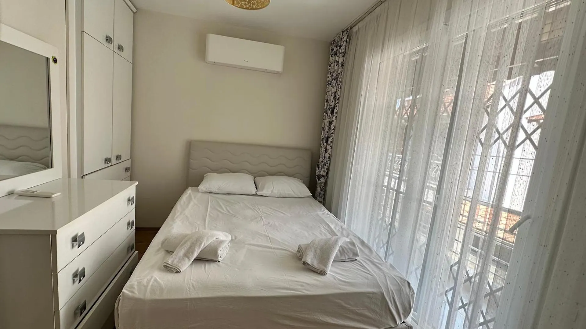 Nefis Villas Denize Ve Avm Ye Yakin Yazlik Kusadasi Long Beach