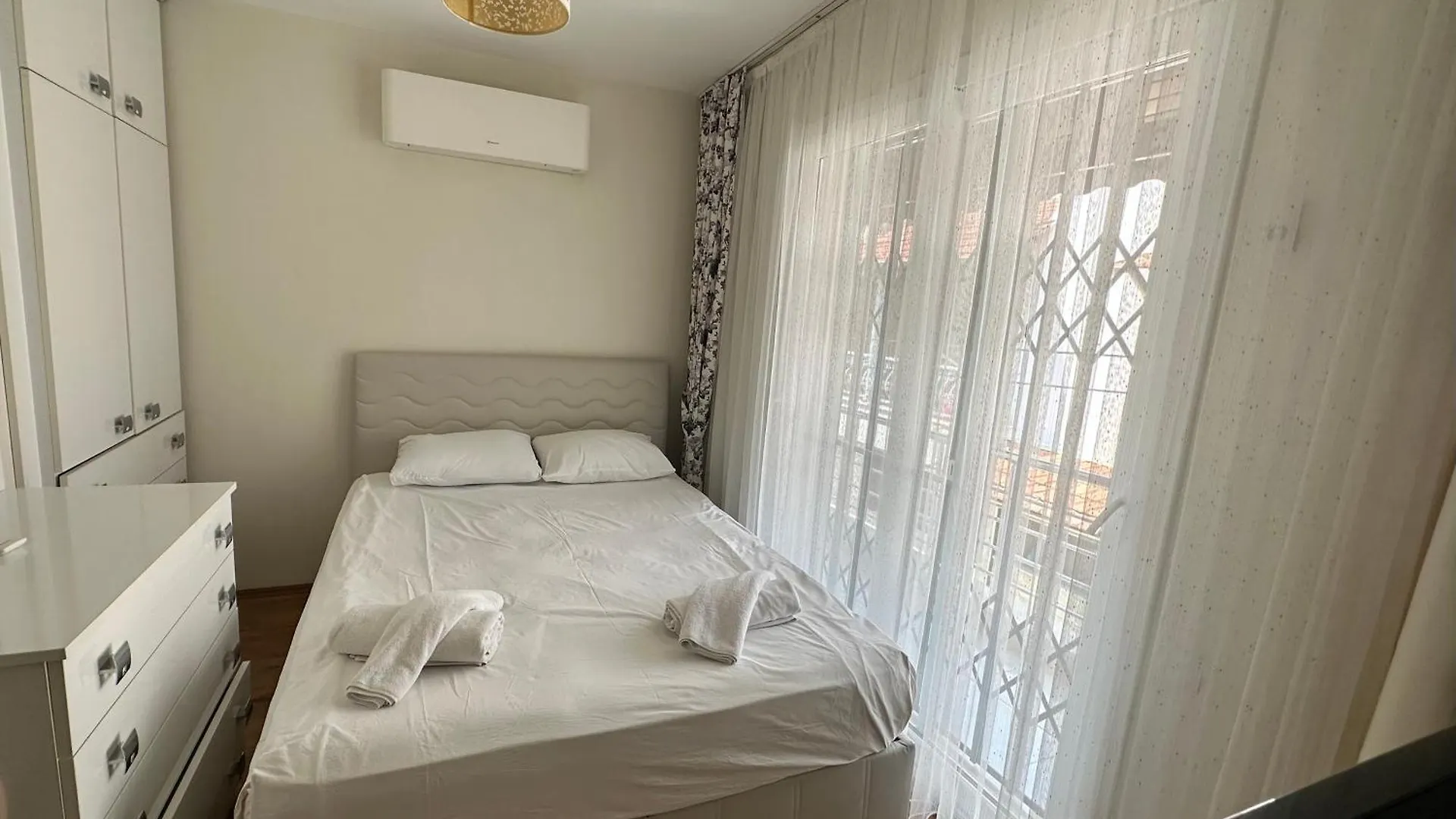 Nefis Villas Denize Ve Avm Ye Yakin Yazlik Kusadasi Long Beach