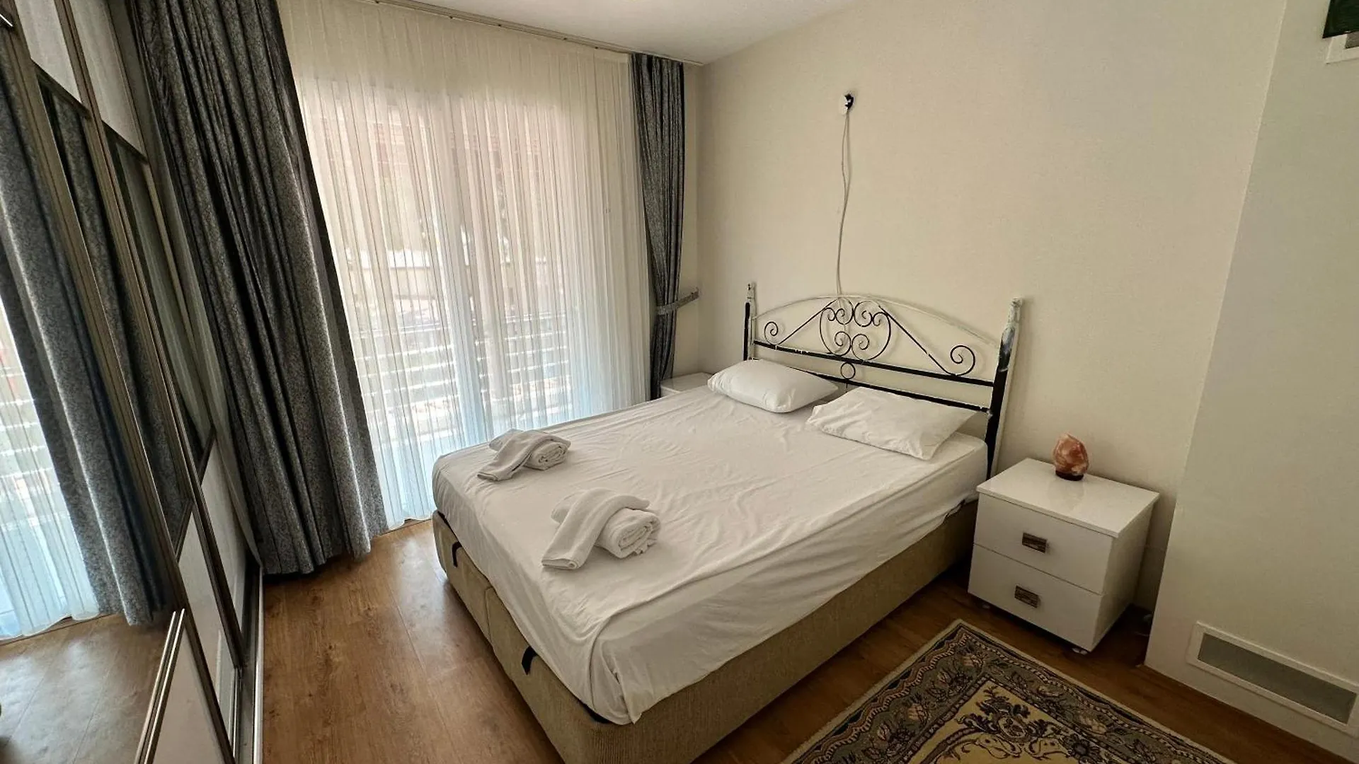 Nefis Villas Denize Ve Avm Ye Yakin Yazlik Kusadasi Long Beach